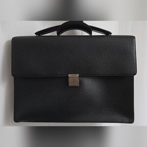 EUC Louis Vuitton Black Taiga Leather Porte-Document Angara Briefcase w/COA